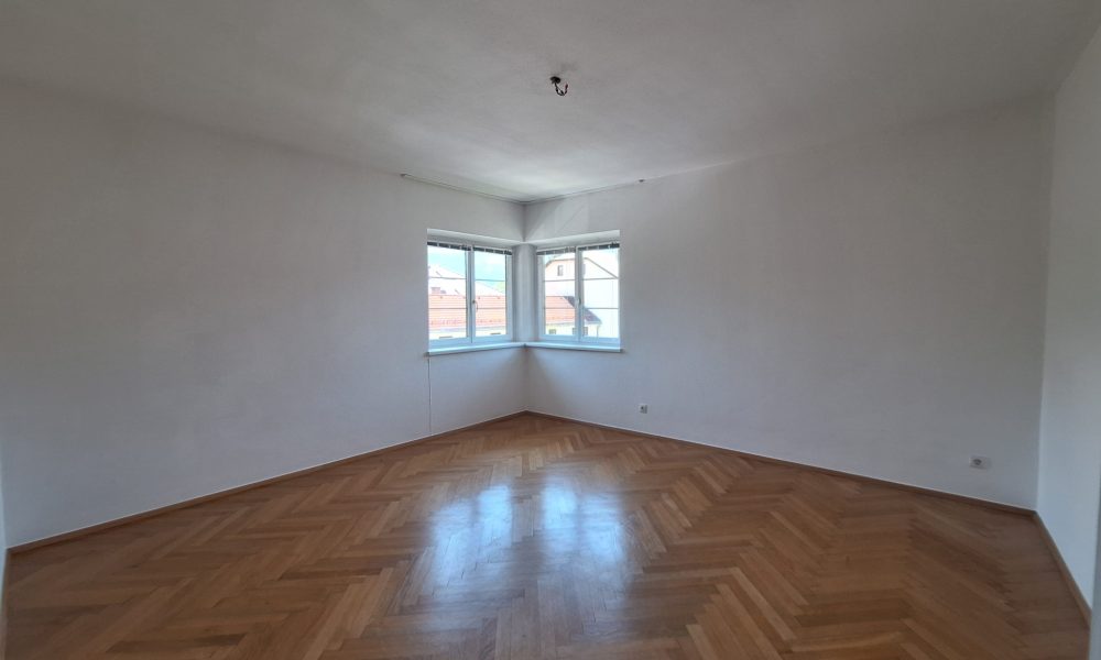 Petra Huber Immobilien 1, OG - TOP 2TIROL